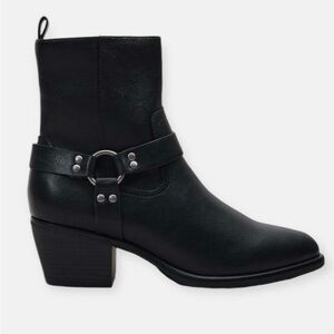 NWT Altar’d State Dawnn side buckle black zip up boots 7.5